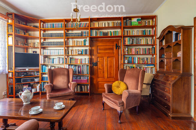 Dom w Międzylesiu, enklawa w sercu wsi k. Wągrowca