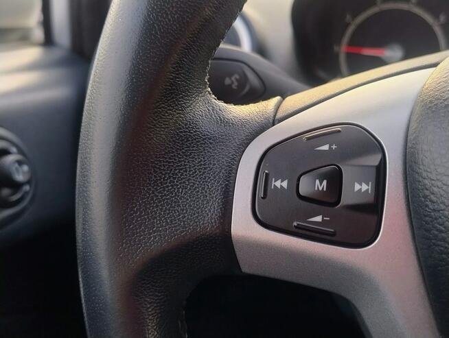 Ford Fiesta 1,2 82KM