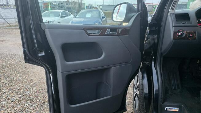 Volkswagen Multivan highline lodówka vebasto stolik elektryczne drzwi