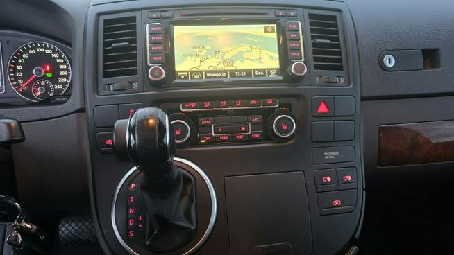 Volkswagen Multivan highline lodówka vebasto stolik elektryczne drzwi