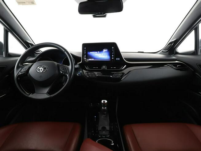 Toyota C-HR skóra navi kamera grzane fotele LED ACC JBL