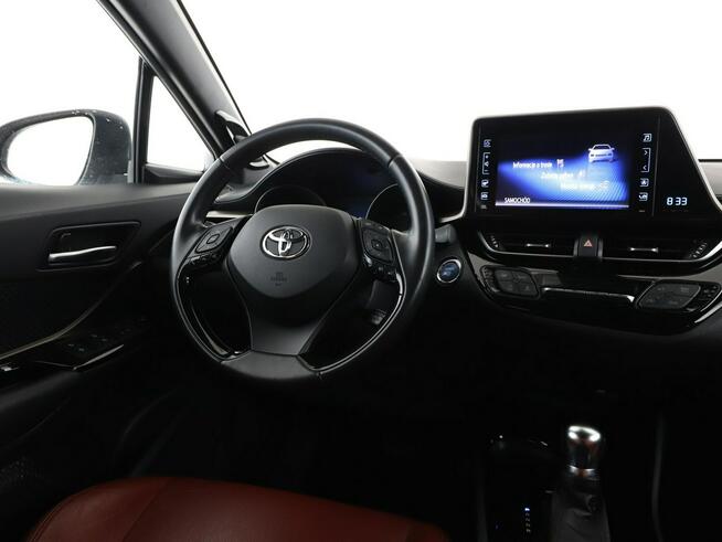 Toyota C-HR skóra navi kamera grzane fotele LED ACC JBL