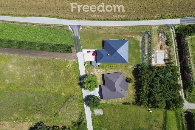 Nowy dom parterowy z garażem 2 stanowiskowym