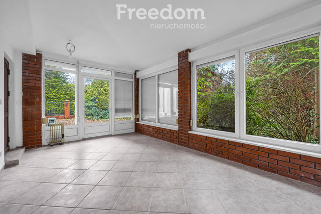 Segment skrajny; Warszawa, Włochy ul. Denarowa