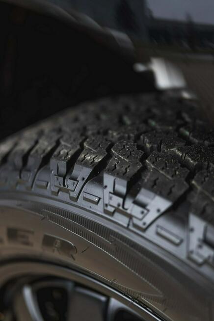 Defender Trophy 3.0D I6 350Km leasing od 101,5% + ubezpieczenie za 1%