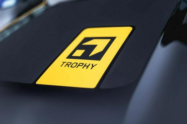 Defender Trophy 3.0D I6 350Km leasing od 101,5% + ubezpieczenie za 1%