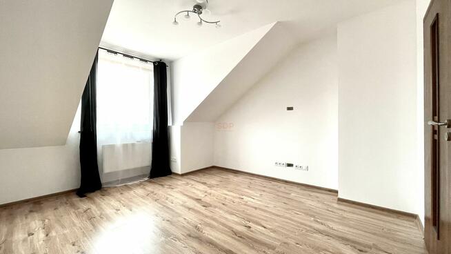 Dom Tyniec Mały gm. Kobierzyce, Dębowa