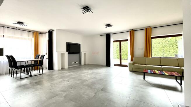 Dom Tyniec Mały gm. Kobierzyce, Dębowa