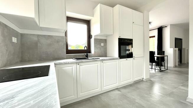 Dom Tyniec Mały gm. Kobierzyce, Dębowa