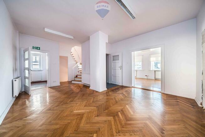 Dom na biura, kancelarie