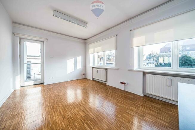 Dom na biura, kancelarie