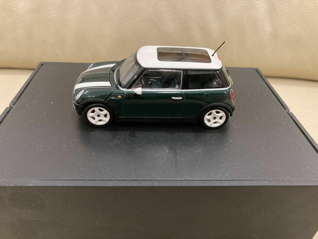 Minichamps MINI COOPER Edycja dilerska 1:43