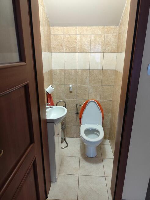 Dom dwurodzinny z garażami i dużą działką