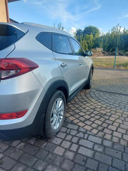 sprzedam samochód osobowy SUV Hundai Tucson 1,6