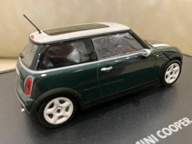 Minichamps MINI COOPER Edycja dilerska 1:43