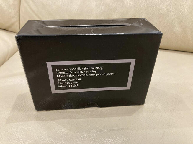 Minichamps MINI COOPER Edycja dilerska 1:43