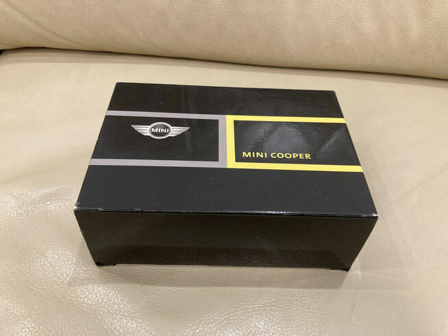 Minichamps MINI COOPER Edycja dilerska 1:43