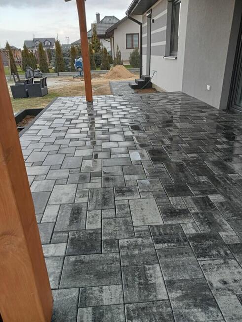 Kompleksowe Usługi Brukarskie I Montaż Ogrodzeń