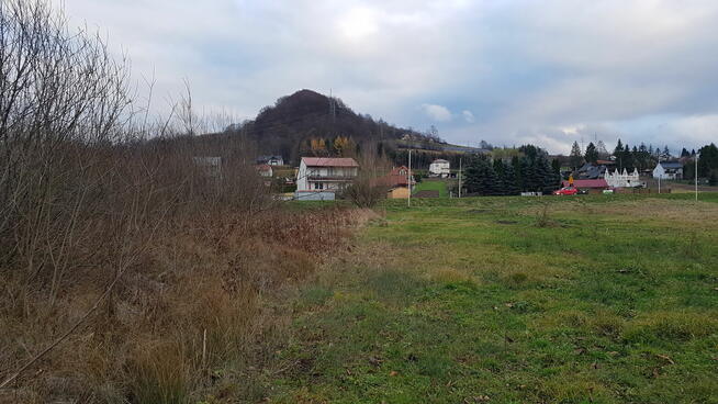 Uzbrojona działka w centrum Bóbrki obok Soliny