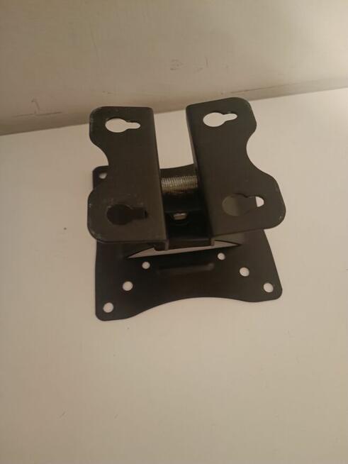 22 Cali Telewizor LED FULL HD DVB-T2 HEVC + Hdmi + Upominek