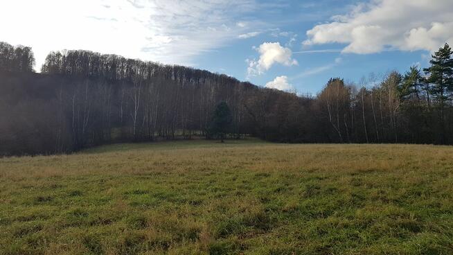 Uzbrojona działka widokowa na wzgórzu w Bieszczadach