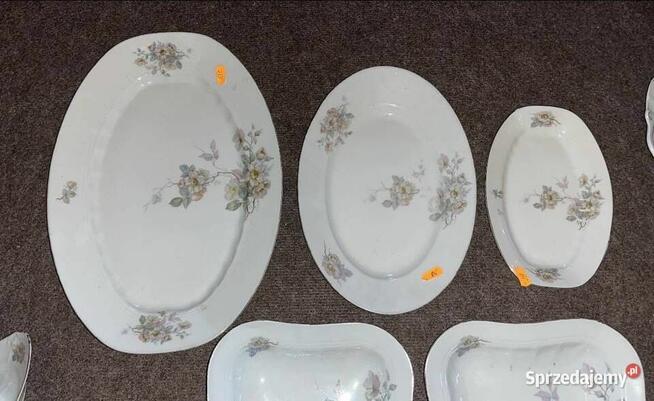 Salaterka z kwiatami jabłoni. Carl Tielsch Porcelana z manuf