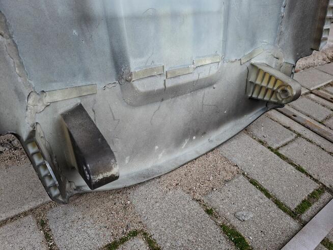 Garaż robot koszący Einhell Freelexo