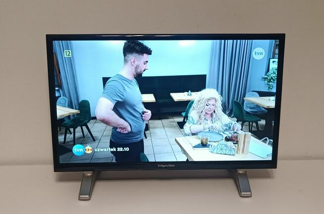 22 Cali Telewizor LED FULL HD DVB-T2 HEVC + Hdmi + Upominek