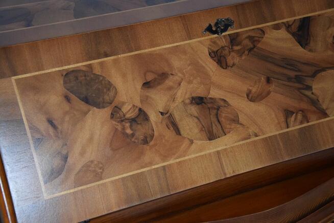 sekretarzyk z drewna orzechowego - jak nowy