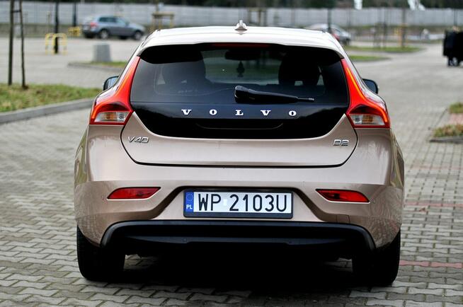 Volvo V40 1,6 HDi 115Km Automat Ledy Digital Navi Harman Kardon