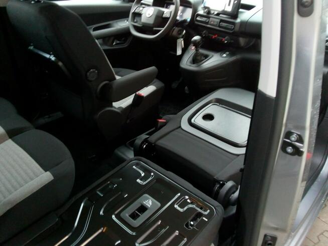 Citroen Berlingo MPV M 1.2 110 PLUS. Wyprzedaż. * Gwarancja na 4 lata lub 200 000 km!