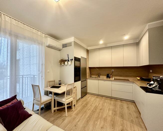 Mieszkanie Warszawa Włochy, Przy Torach