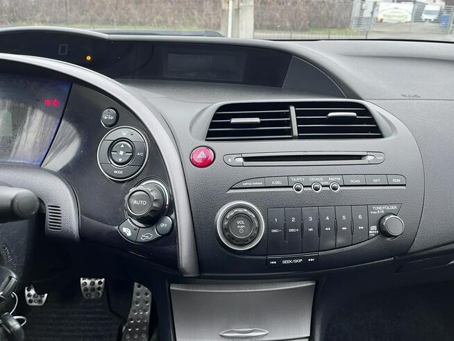 Honda Civic 1.4 Climatronic Alu 6 biegów Isofix Bez Rdzy stAN BDB Bezwypadk Opłac