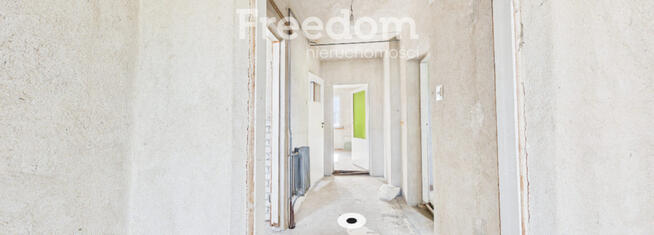 Dom w Olsztynku z budynkiem gospodarczym