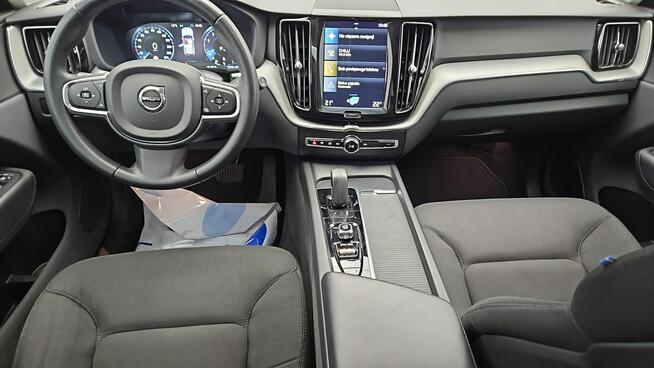 Volvo XC 60 B4 B Momentum aut ! Z Polskiego Salonu ! Faktura VAT !