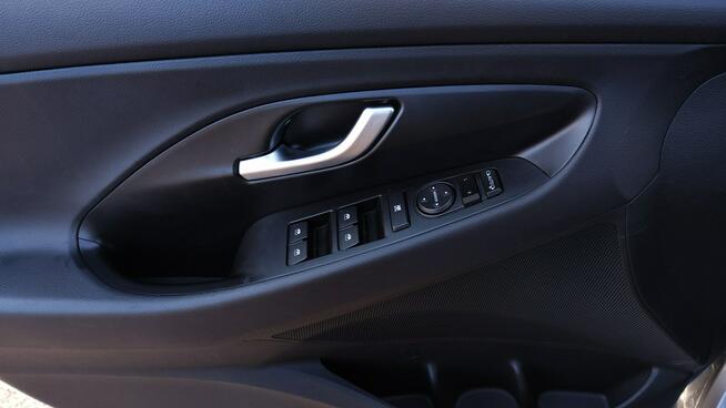 Hyundai i30 1.5 T-GDI 6MT 48V 160 KM WersjaSmart + PakietLED Gwarancja2028