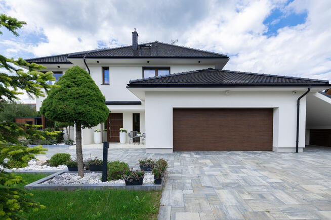 Nowoczesny dom z sauną, pięknym ogrodem - Wilkszyn