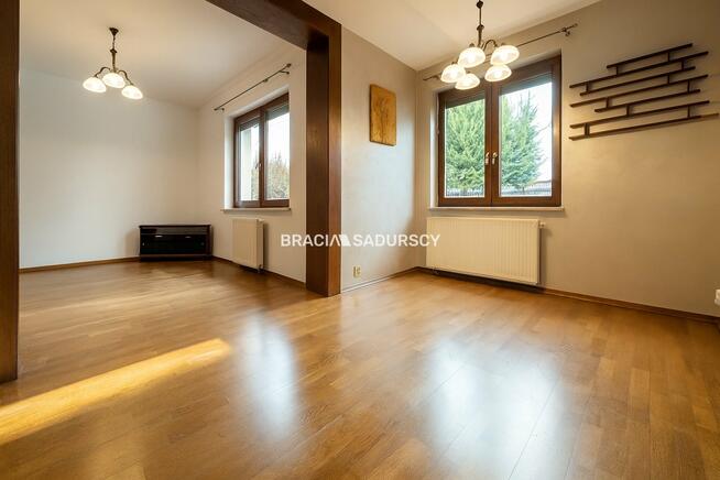 Dom Kraków Zwierzyniec, Wola Justowska, Brzegowa