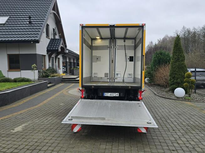 Iveco Daily 65C18 3.0 HI-MATIC / Chłodnia Mroźnia Winda