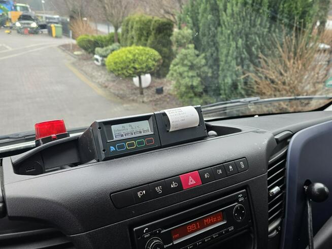 Iveco Daily 65C18 3.0 HI-MATIC / Chłodnia Mroźnia Winda