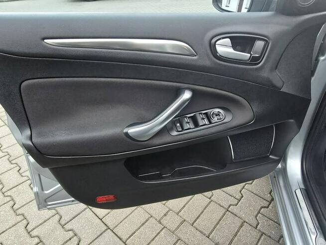 Ford Mondeo 2,0+Gaz Gaz! Convers+Navigacja.Tempomat.,Klimatr 2 str.Alu.Hak