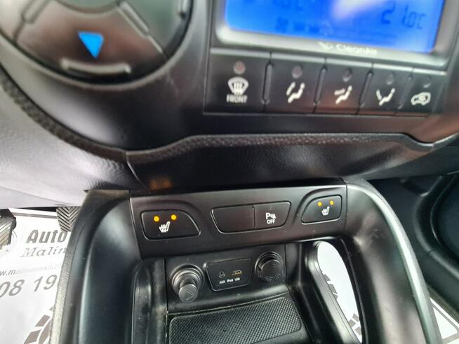 Hyundai ix35 4x4 Szyberdach Skóra Grzane Fotele Wolne Ręce Klimatronik Sensory Alu