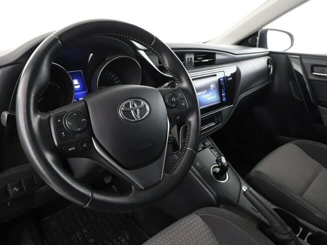 Toyota Auris grzane fotele kamera tempomat klima-auto.