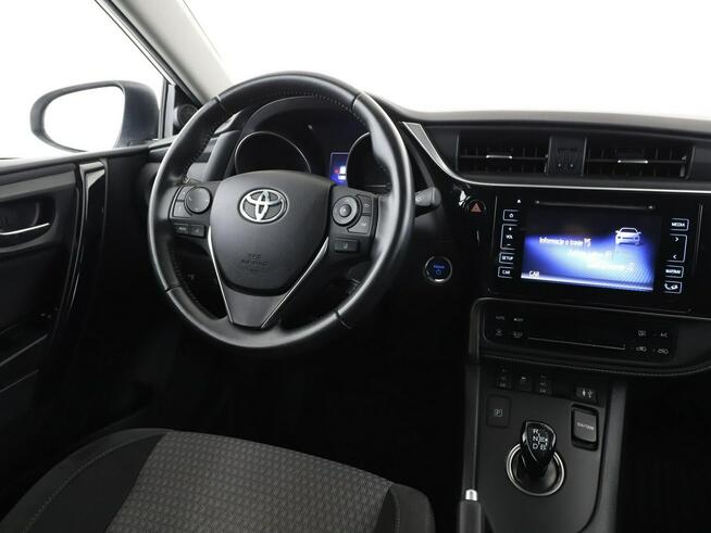 Toyota Auris grzane fotele kamera tempomat klima-auto.