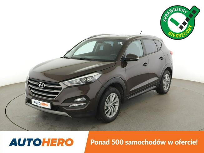 Hyundai Tucson 4x4 automat klima auto grzane fotele czujniki parkowania hak
