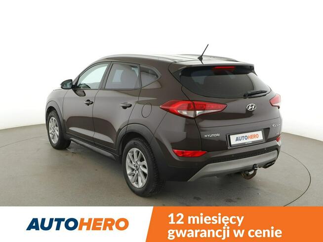 Hyundai Tucson 4x4 automat klima auto grzane fotele czujniki parkowania hak