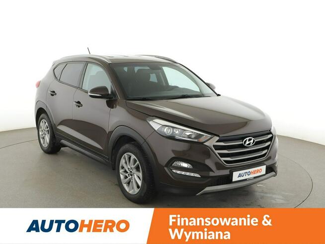 Hyundai Tucson 4x4 automat klima auto grzane fotele czujniki parkowania hak
