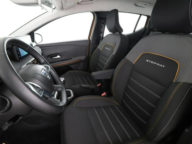 Dacia Sandero navi klima auto kamera i czujniki parkowania multifunkcja