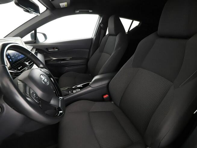 Toyota C-HR navi kamera grzane fotele ACC