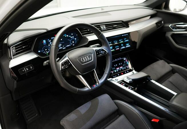Audi e-tron 55 Quattro 408 KM Sline Matrix Virtual Pneumatyka Bang&Olufsen Black